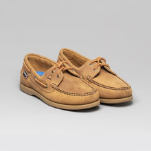 Load image into Gallery viewer, Chatham Lady II G2 Walnut Deck Shoes
